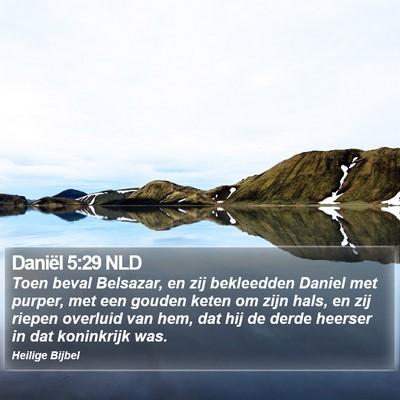 Daniël 5:29 NLD Bible Verse Image
