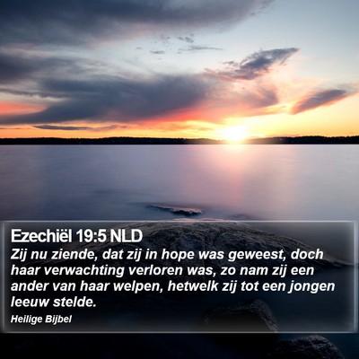 Ezechiël 19:5 NLD Bible Verse Image