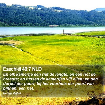 Ezechiël 40:7 NLD Bible Verse Image